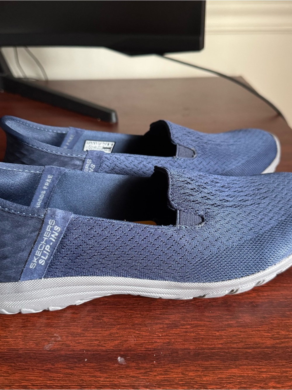 Skechers Hands Free Slip-ins Reggae Fest 2.0 - Guiding Light loafer in the navy